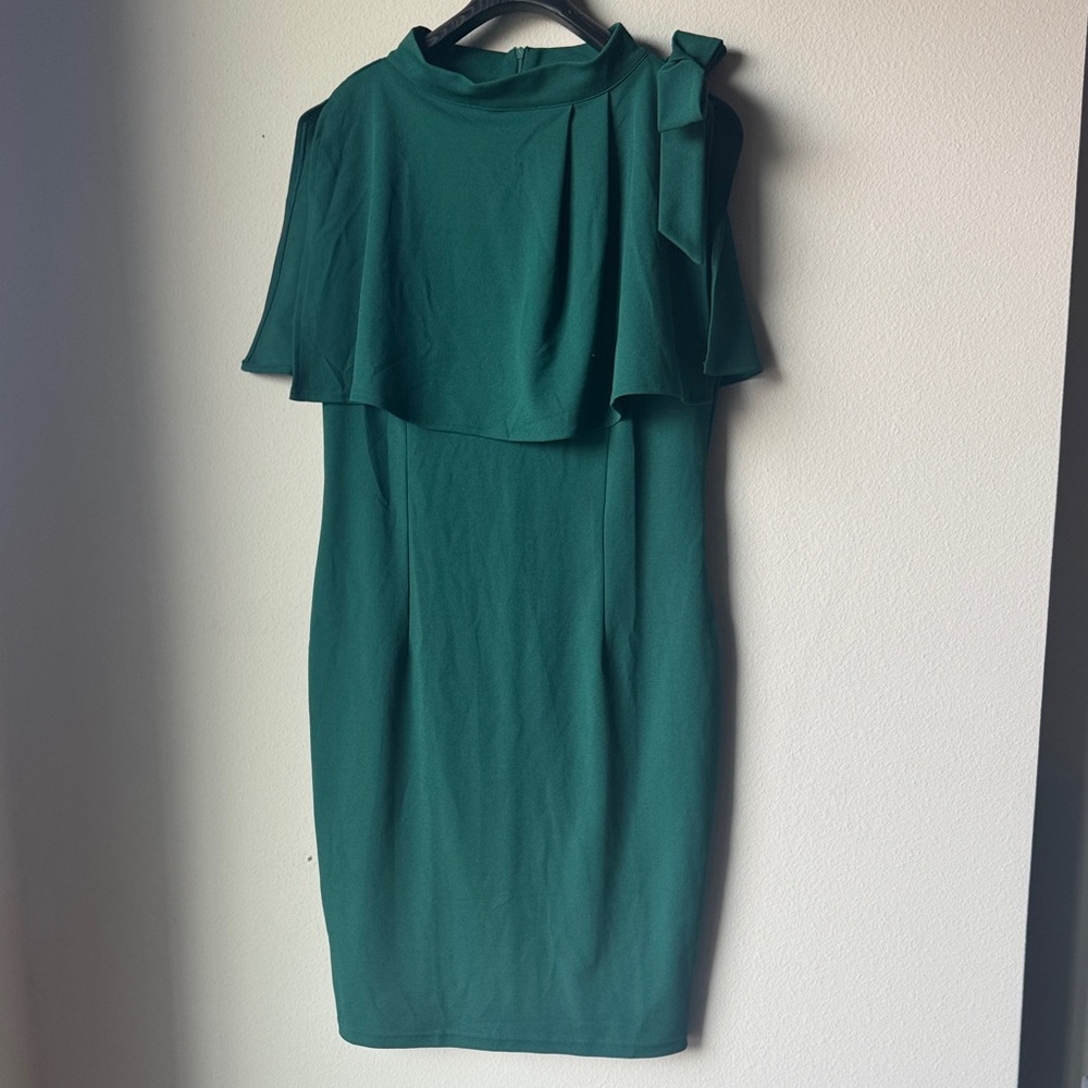 Classy Emerald Green Dress 👗